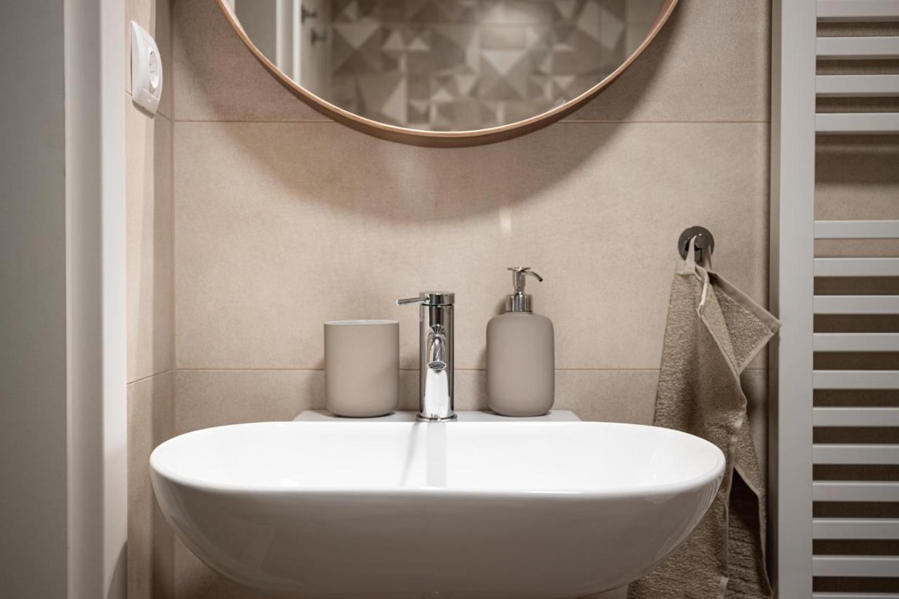 Ozone One Apartment Budapest Ngoại thất bức ảnh
