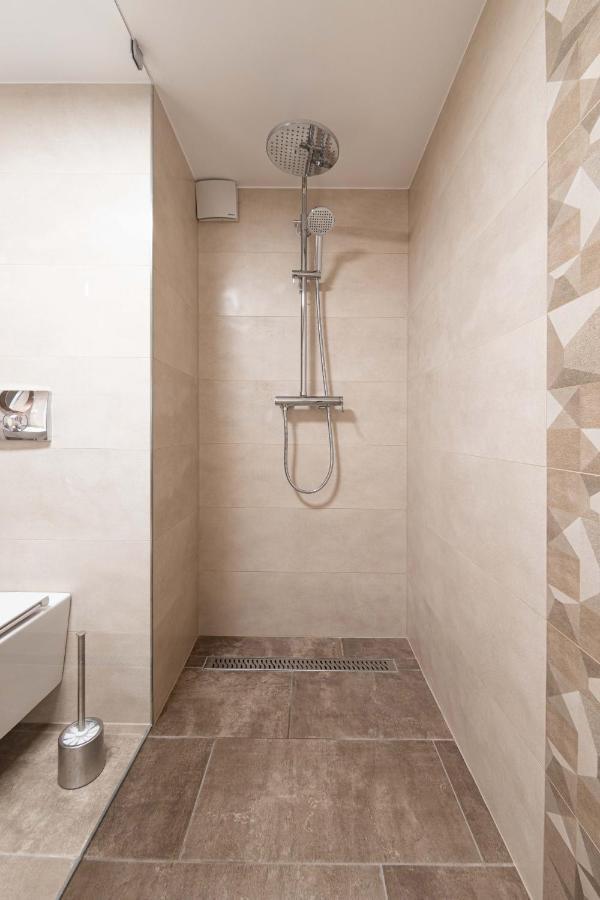 Ozone One Apartment Budapest Ngoại thất bức ảnh